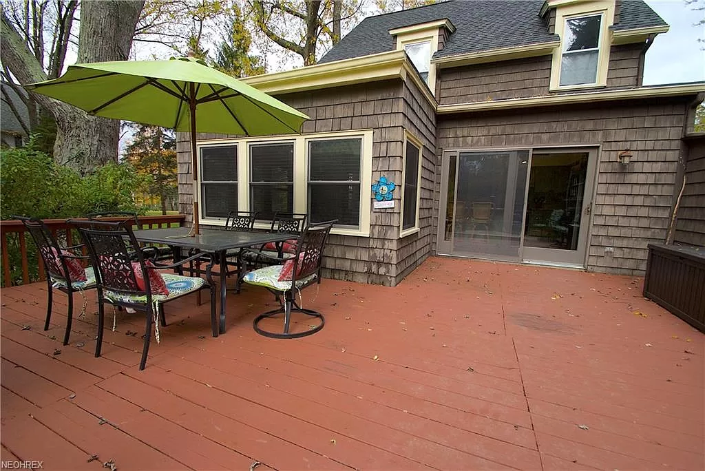 It had this deck. It was ugly...